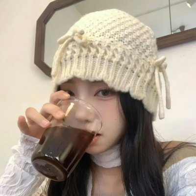 单车上的少女